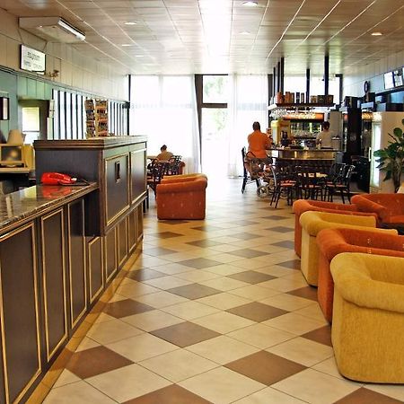 Hotel Magistern Siofok Dış mekan fotoğraf